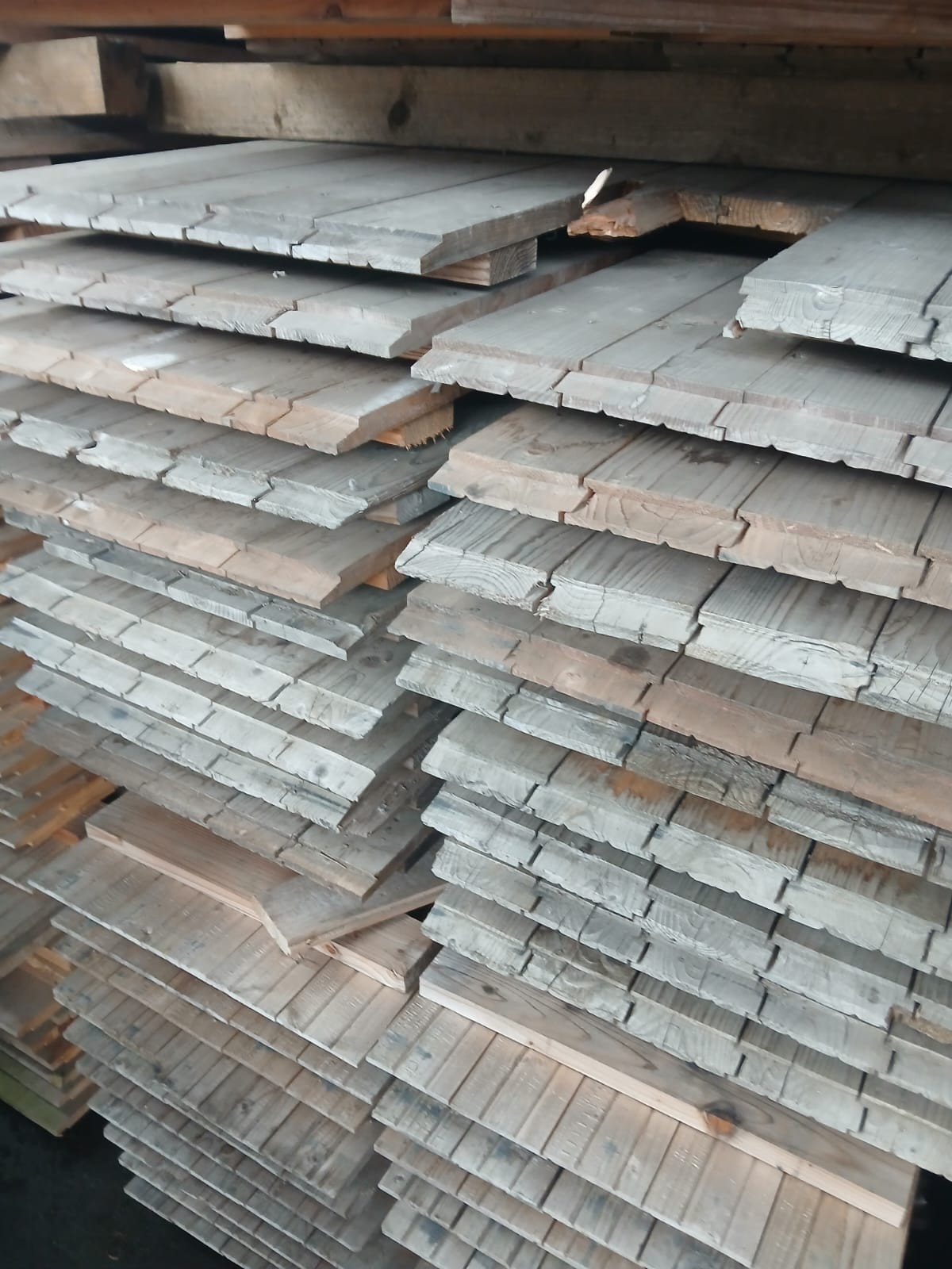 600 m² Holzfußbodenplatten